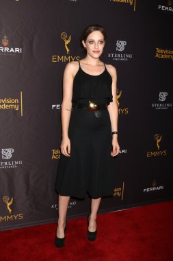 Aktris Carly Chaikin