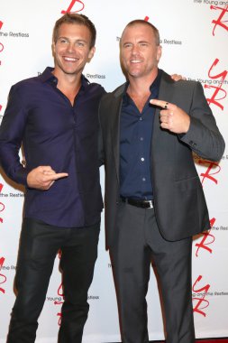 Micheel Roark, Sean Carrigan