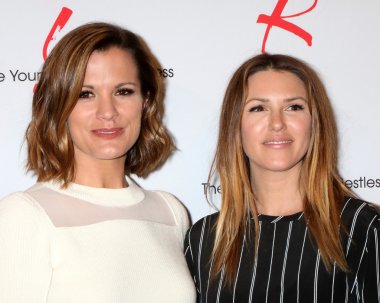 Melissa Claire Egan, Elizabeth Hendrickson
