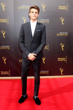 oyuncu Corey Fogelmanis