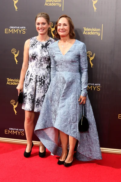 Zoe Perry, Laurie Metcalf — Stock Photo, Image