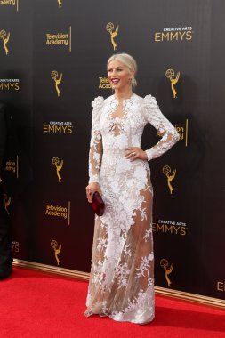 Oyuncu Julianne Hough