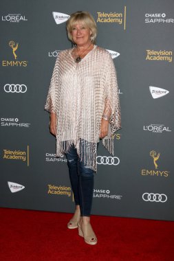 aktris Jayne Atkinson