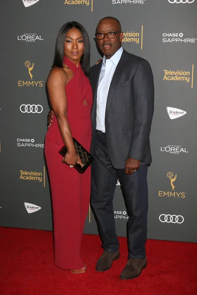 Angela bassett, courtney b vance — Zdjęcie stockowe