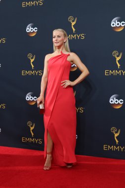 Oyuncu Julianne Hough