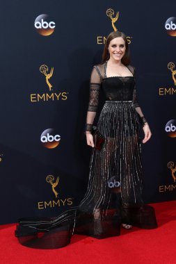 Aktris Carly Chaikin