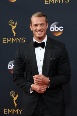 aktör Joel Kinnaman
