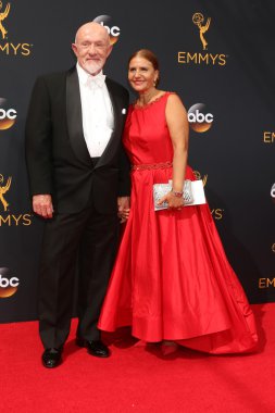 aktör Jonathan bankalar