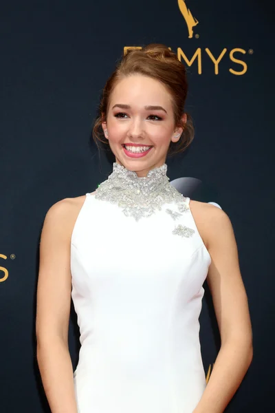 Actriz Holly Taylor —  Fotos de Stock