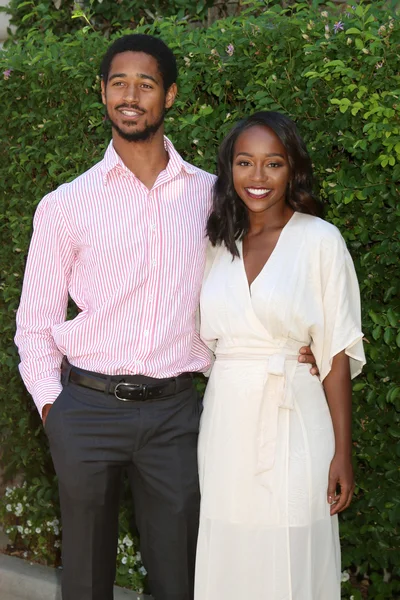 Alfred Enoch, Aja Naomi King — Stock Photo, Image