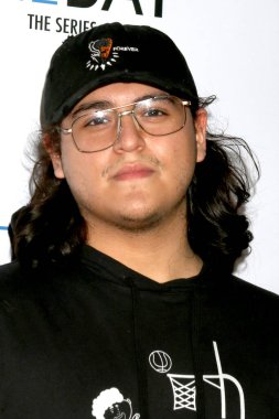 8 Mayıs 2021 'de Los Angeles, CA' da The Bay 's Season Finali' nde Dante Aleksander.