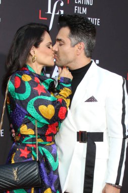 LOS ANGELES - 2 Haziran, Lucy Chaparro, Omar Chaparro ve Union Premiere - Los Angeles Latin Film Festivali TCL Çin Tiyatrosu IMAX 'ta 2 Haziran, 2021, Los Angeles, CA