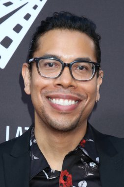 LOS ANGELES - 4 Haziran 2021 'de TCL Çin Tiyatrosu' nda Steven Canals In The Heights Screening 'de