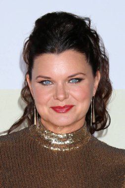 LOS ANGELES - 12 Haziran, Heather Tom 48. Gündüz Emmy Ödülleri Basın Hattında - 12 Haziran, ATI Stüdyolarında 12 Haziran 2021, Burbank, CA