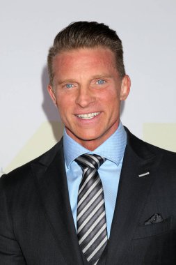 LOS ANGELES - 13 Haziran, Steve Burton 48. Gündüz Emmy Ödülleri Basın Hattında - 13 Haziran, ATI Stüdyolarında 13 Haziran 2021, Burbank, CA
