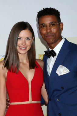 LOS ANGELES - 13 Haziran: Katelyn MacMullen ve Tajh Bellow 48. Gündüz Emmy Ödülleri Basın Hattında - 13 Haziran 2021 tarihinde Burbank, CA