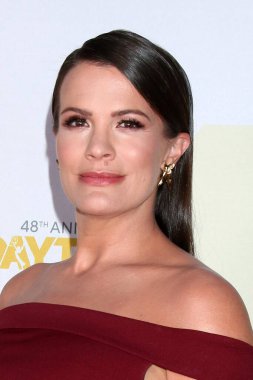 LOS ANGELES - 13 Haziran: Melissa Claire Egan 48. Gündüz Emmy Ödülleri Basın Hattında - 13 Haziran 2021 tarihinde ATI Stüdyolarında, Burbank, CA