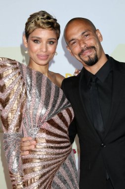 LOS ANGELES - 13 Haziran: Brytni Sarpi ve Bryton James 48. Gündüz Emmy Ödülleri Basın Hattında - 13 Haziran 2021 tarihinde Burbank, CA