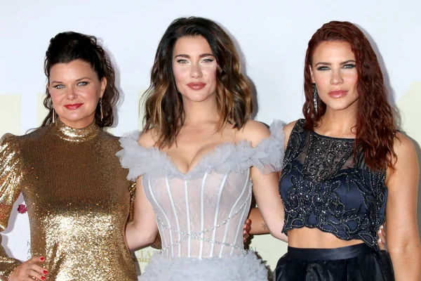 ⬇ Скачать Картинки Glamour Women Of The Year Awards 2016.