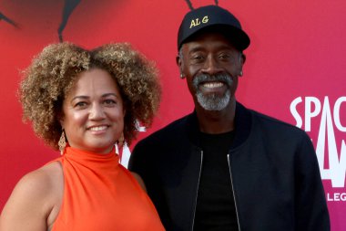 LOS ANGELES - 12 Temmuz, Bridgid Coulter, Don Cheadle at the Space Jam: A New Legacy Premiere at the Microsoft Theater 12 Temmuz 2021, Los Angeles, CA
