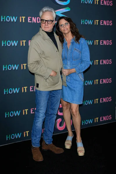 Los Angeles Jul Bradley Whitford Amy Landecker How Ends Premiere — Stock Photo, Image