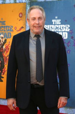 LOS ANGELES - 2 Ağustos 2021 'de Westwood, CA' da The Suicide Squad Premiere 'de Charles Roven