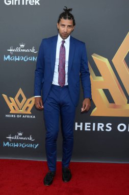 LOS ANGELES - 8 Ağustos 2021 'de Marriott Marina Del Rey' de 4. Geleneksel Afrika Kadın Güç Ödülleri 'nin varislerinde Rafael V. DeLeon.