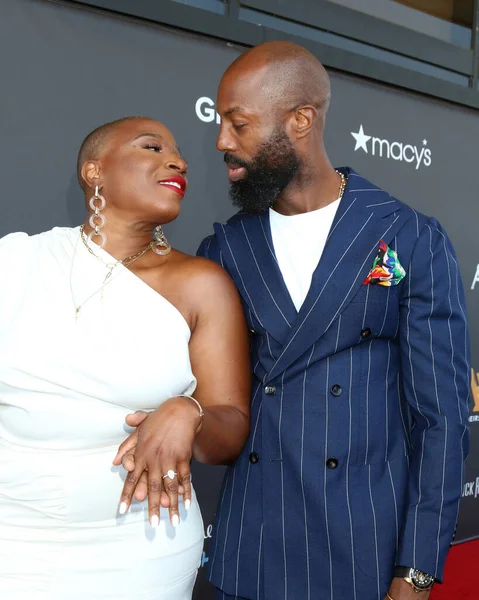 Los Angeles Aug Aisha Hinds Verlobte Silky Valente Bei Den — Stockfoto