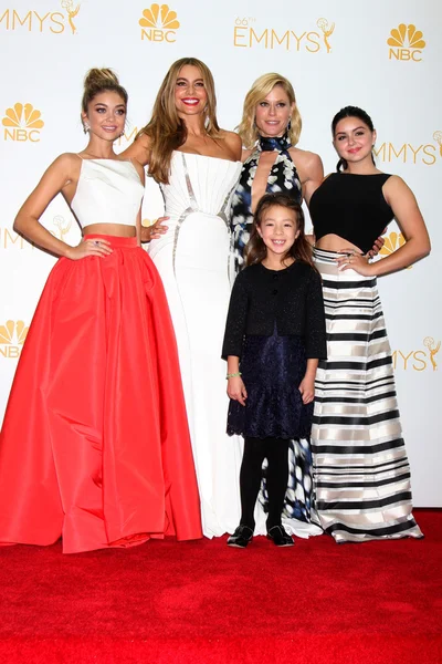 Sarah Hyland, Sofia Vergara, Aubrey Anderson Emmons, Julie Bowen, Ariel Winter — Stockfoto