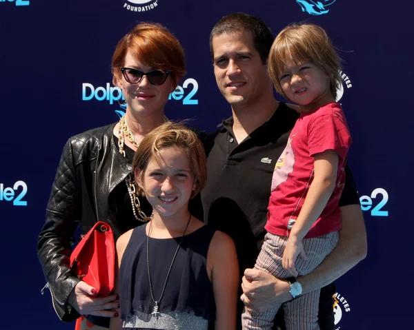 Molly Ringwald, familia —  Fotos de Stock