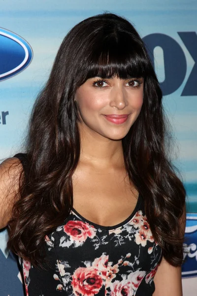 Hannah Simone. — Foto de Stock