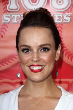 Erin Cahill