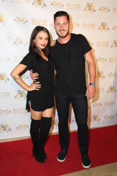 Dominika parrish, valentin chmerkovskiy — Zdjęcie stockowe