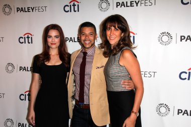 Rebecca Rittenhouse, Wilson Cruz, Rina Mimoun