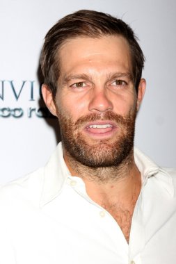 Geoff Stults