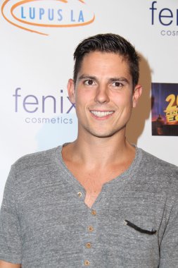 Sean Faris