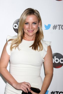 Jessica Capshaw