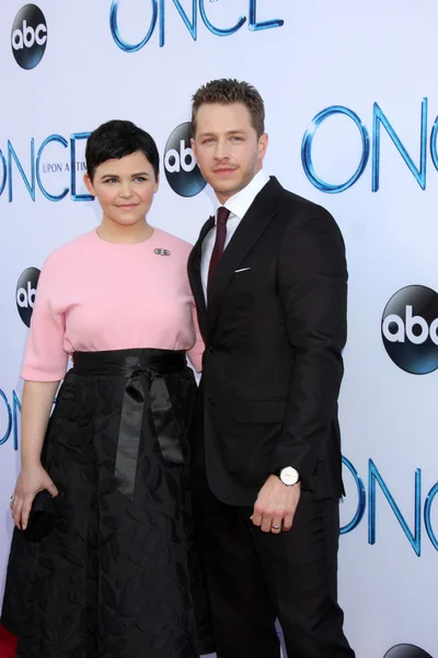 Ginnifer Goodwin, Josh Dallas — Stock Photo, Image