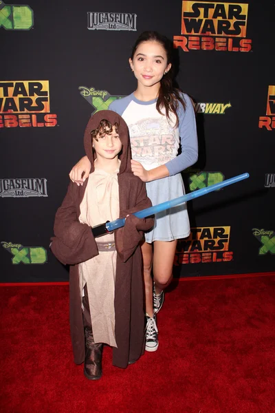 Augustus maturo, rowan blanchard — Stockfoto