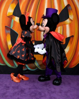 Minnie fare, Miki Fare