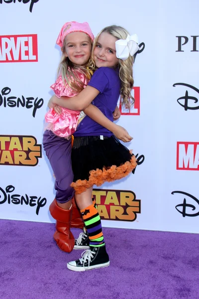 Mia talerico, mckenna grace — Stock fotografie