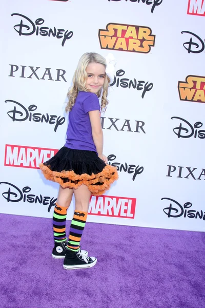 McKenna Grace — Stock Photo, Image