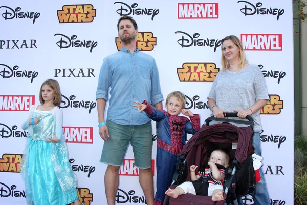 Jon Heder, Kirsten Heder, family — Stock Photo, Image