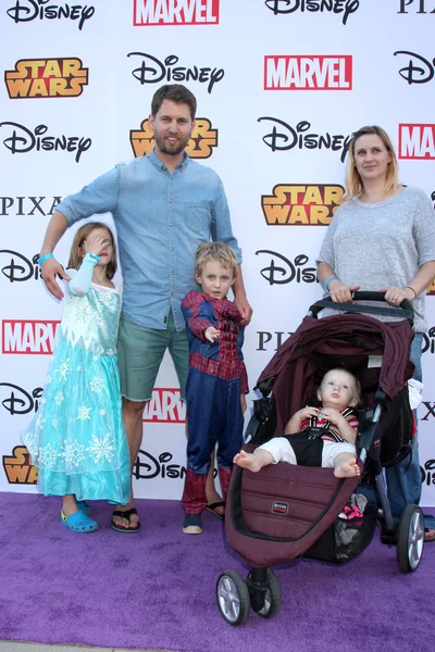 Jon heder, kirsten heder, familie — Stockfoto