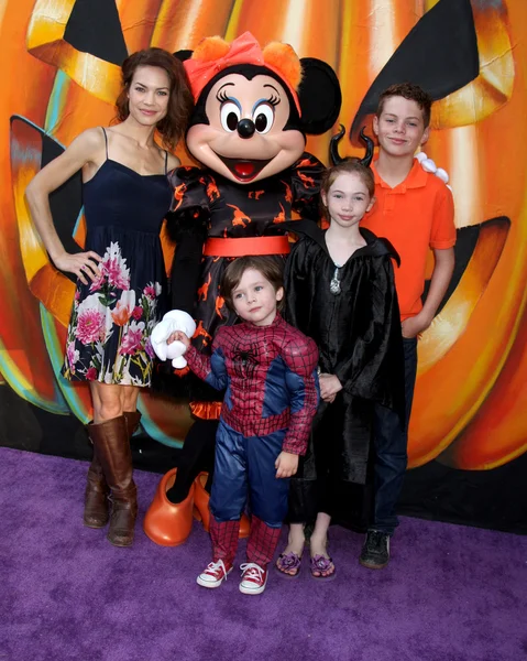 Rebecca herbst, ella bailey saucedo, ethan riley saucedo emerson truett saucedo — Stock fotografie