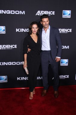 Wendy Moniz, Frank Grillo