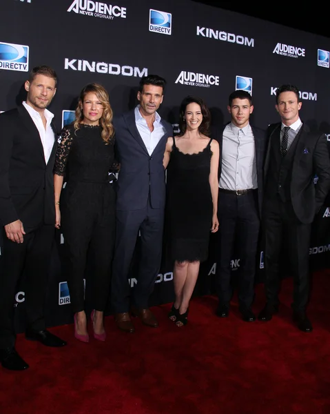 Nick Jonas, Joanna Going, Matt Lauria, Kiele Sanchez, Frank Grillo, Jonathan Tucker — Stok fotoğraf