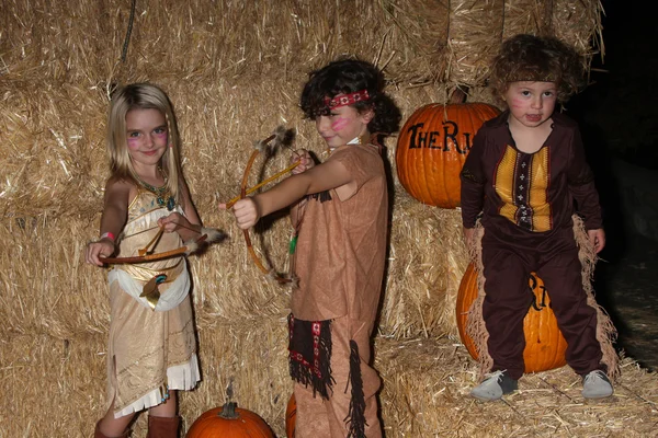 McKenna Grace, August Maturo, Ocean Maturo — Stock Photo, Image