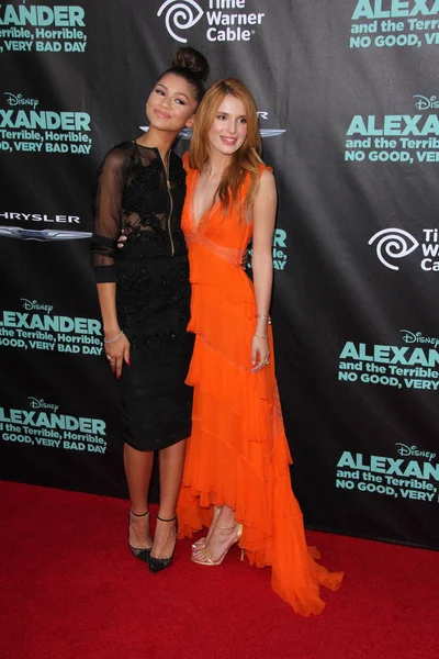 Zendaya Coleman, Bella Thorne — Stok fotoğraf