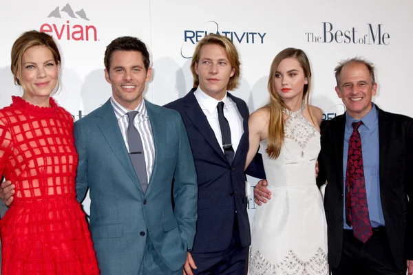 Michelle Monaghan, James Marsden, Luke Bracey, Liana Liberato, Michael Hoffman — Fotografia de Stock